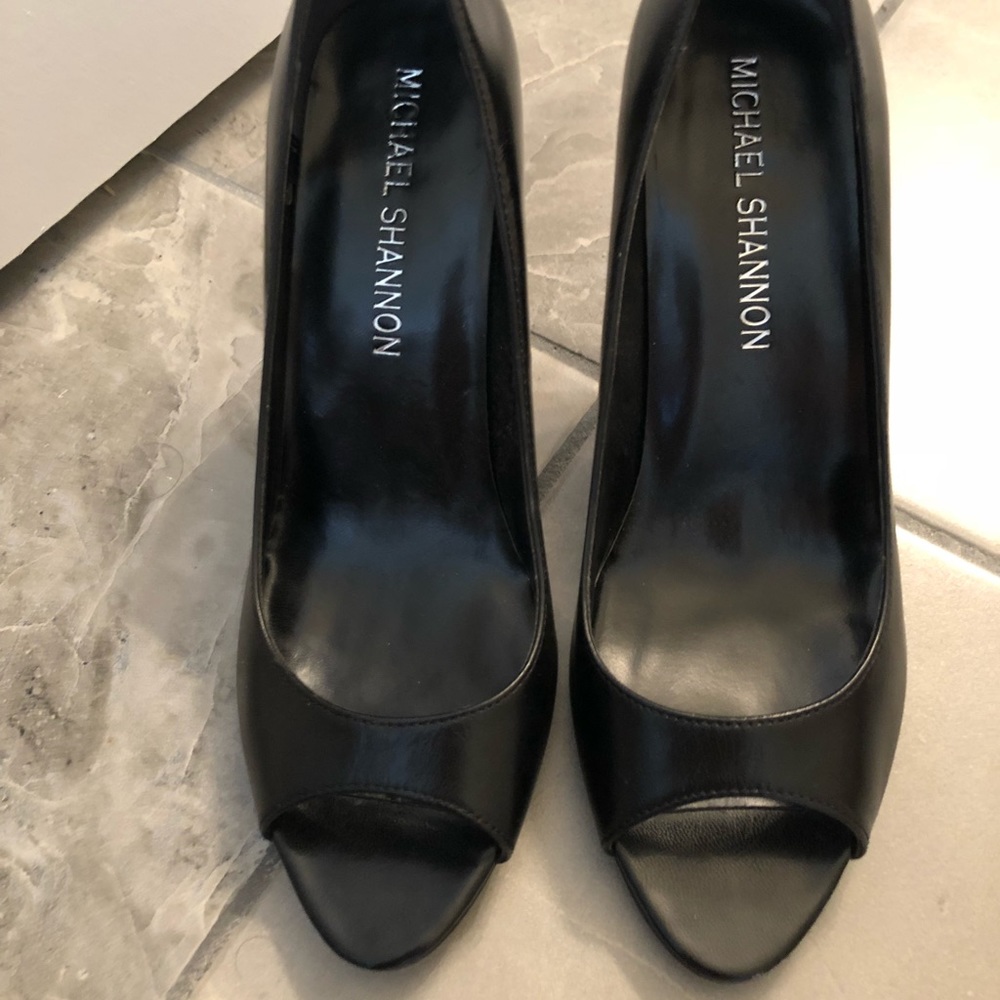 Michael Shannon leather pumps